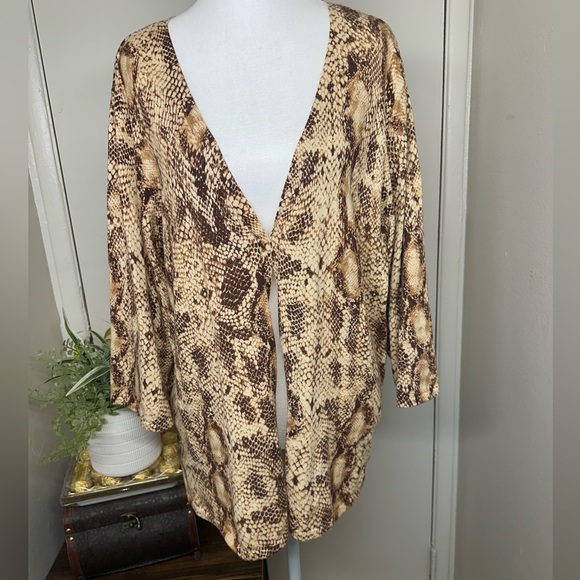 First Issue Tops - Women's Snake Print Top
